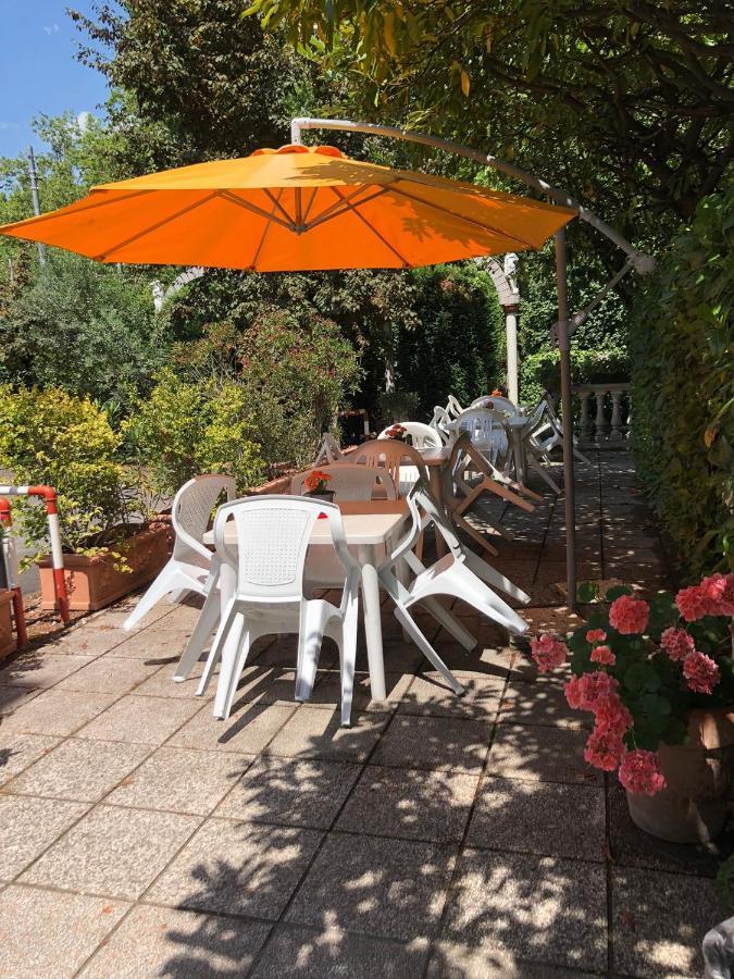 Albergo Moderno Modena Exterior photo