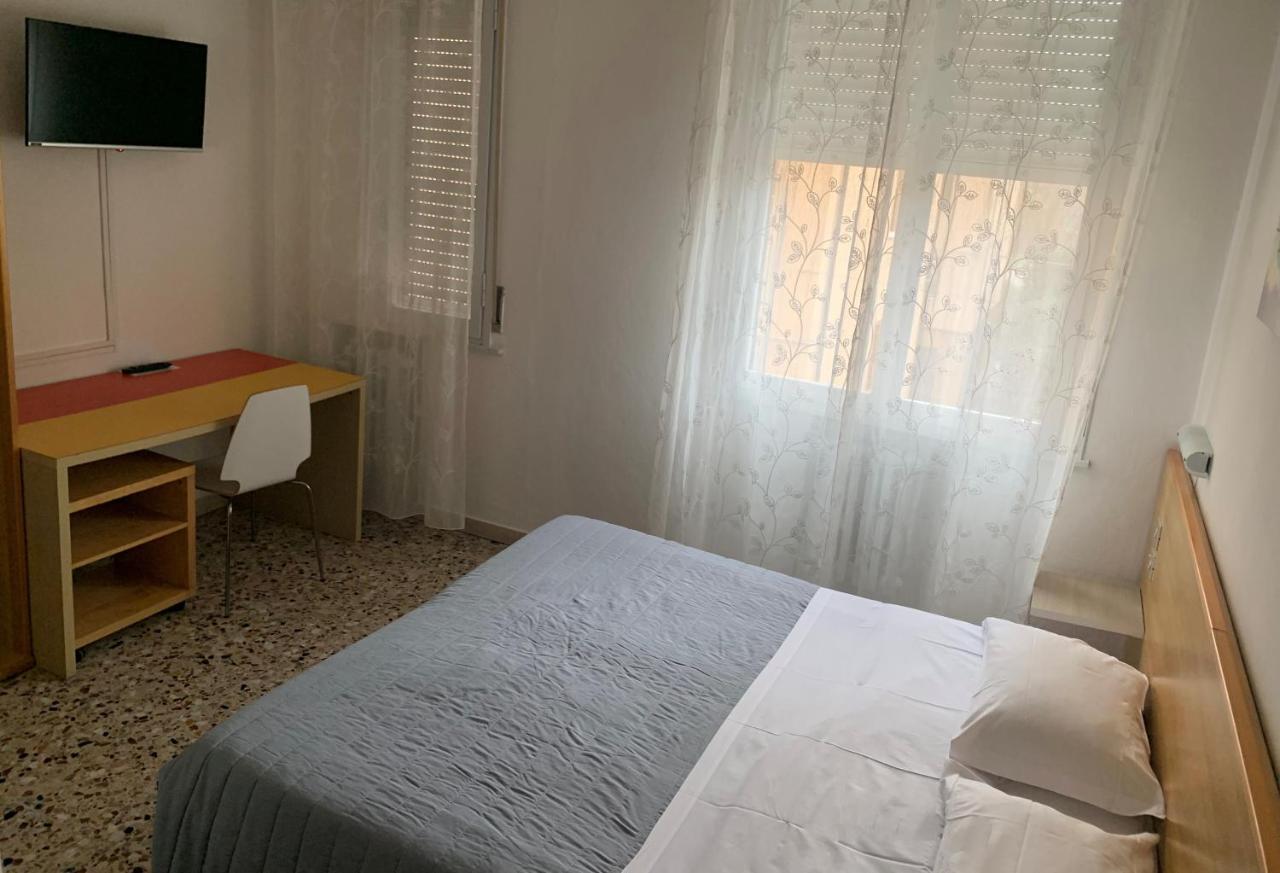 Albergo Moderno Modena Exterior photo
