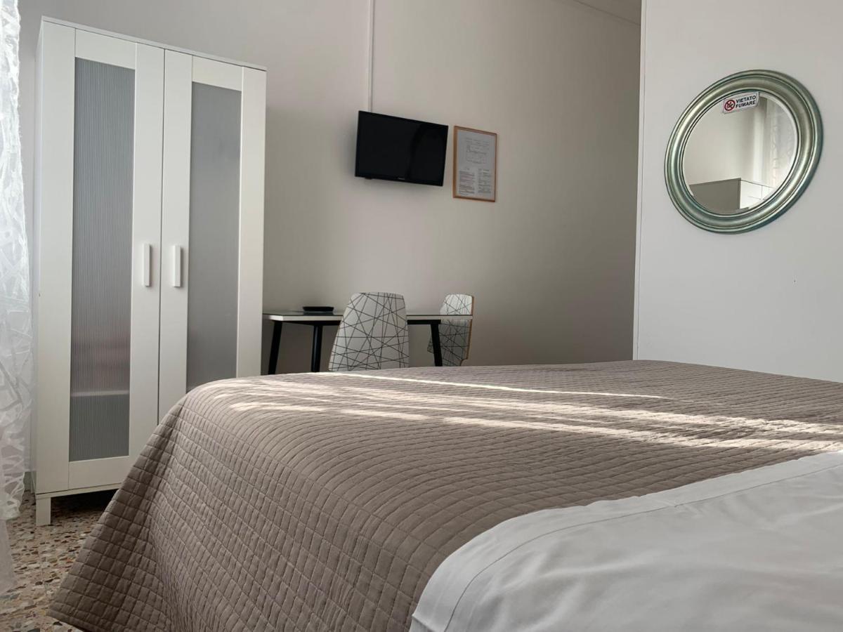 Albergo Moderno Modena Exterior photo
