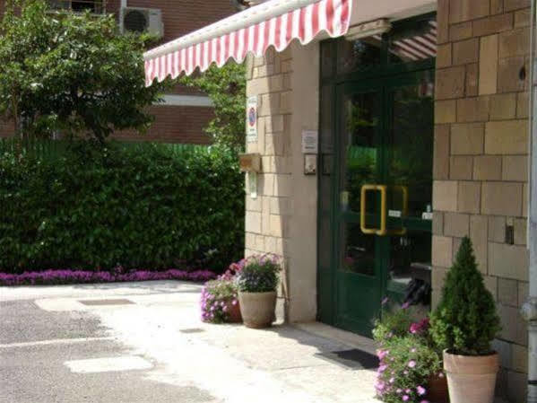 Albergo Moderno Modena Exterior photo